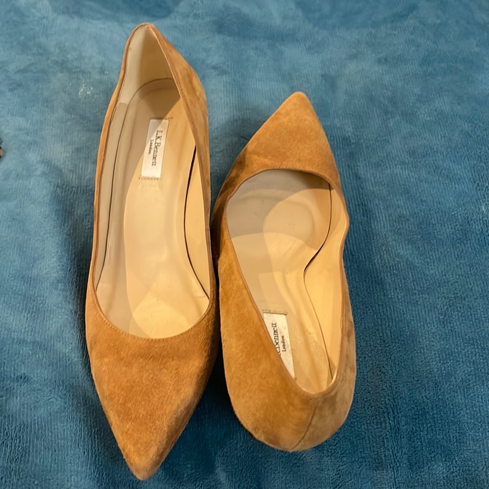 Like New LK Bennett Suede Tan Pump